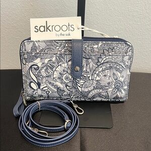 Sakroots | Navy Smart Phone Crossbody/Wallet/Wristlet